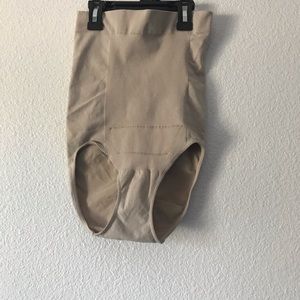 Upspring Small/Medium C-section compression underwear with silicone